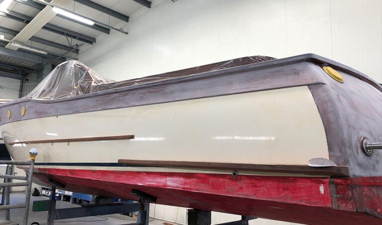 Wood boat De Geus Flevo Marina Lelystad