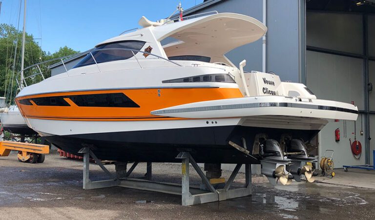 Jachtservice & Refit Flevo Marina work Veuve Clicquot