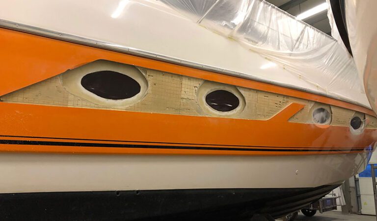 Jachtservice & Refit Flevo Marina paiting work Veuve Clicquot