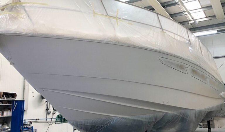 Jachtservice & Refit Flevo Marina paiting work Veuve Clicquot
