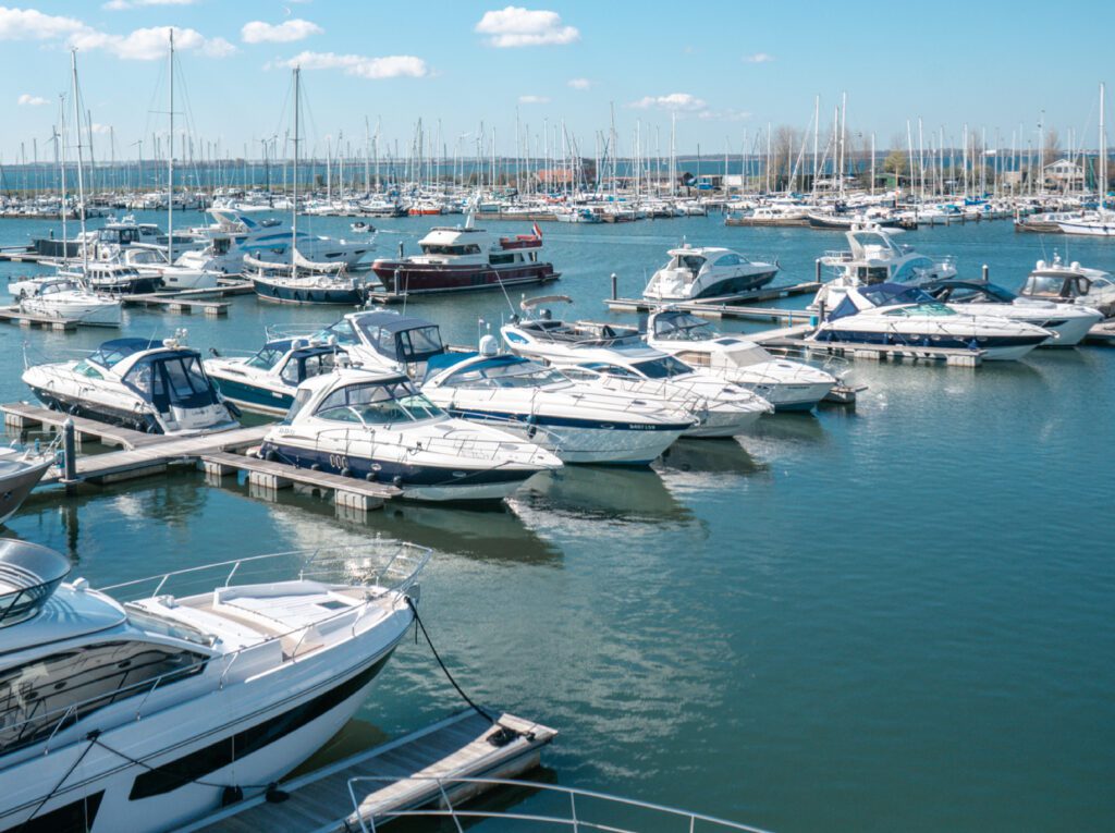 Pontoon boats Marina Cape Helius Netherlands